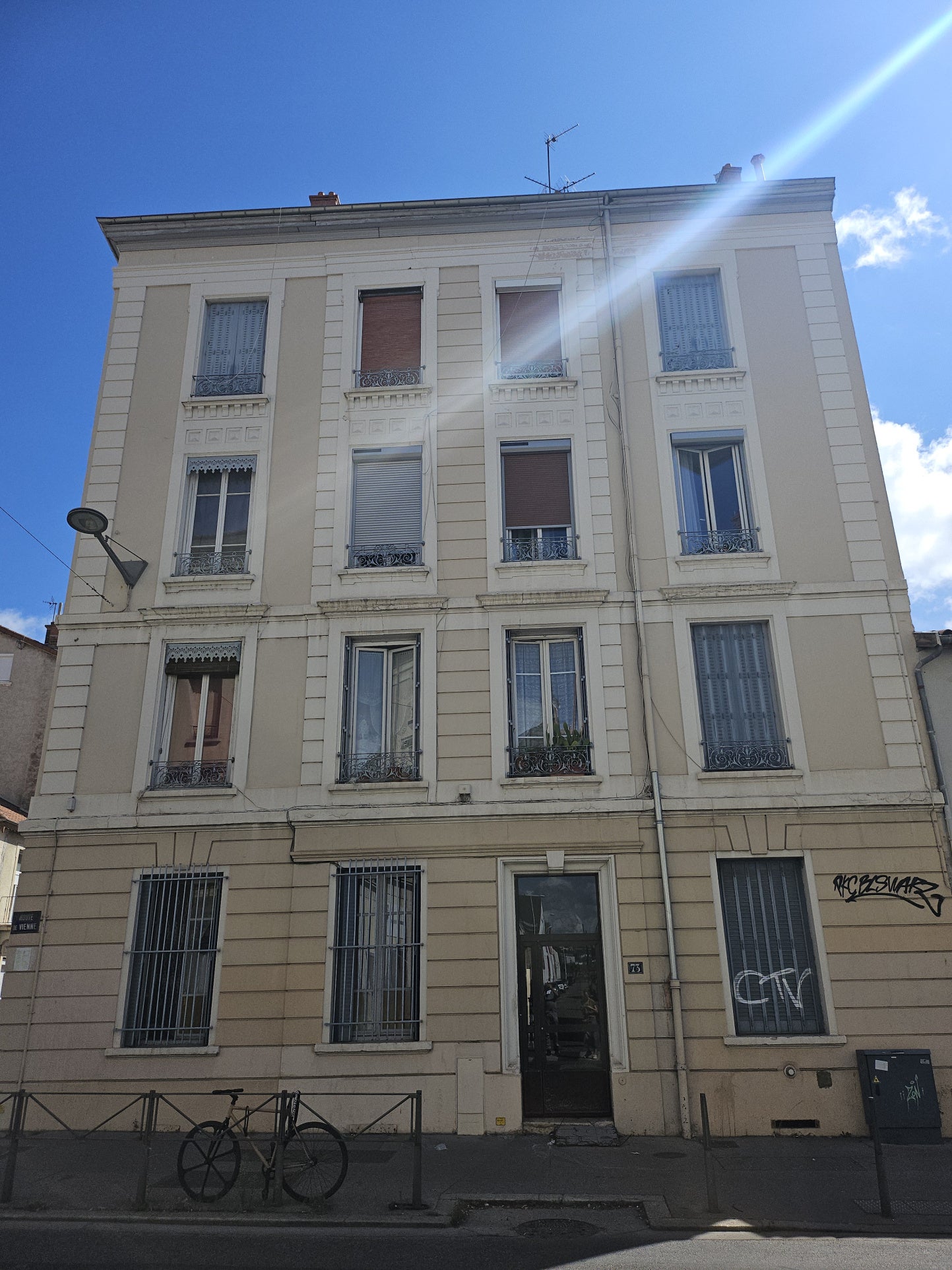 Appartement Route de Vienne à Lyon