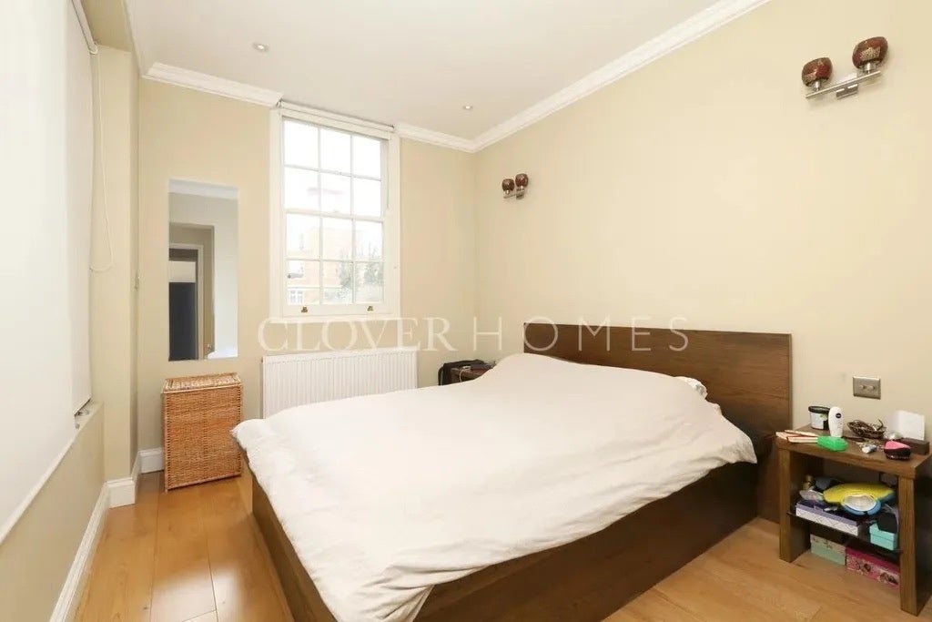 Flat Theberton Street in Greater London
