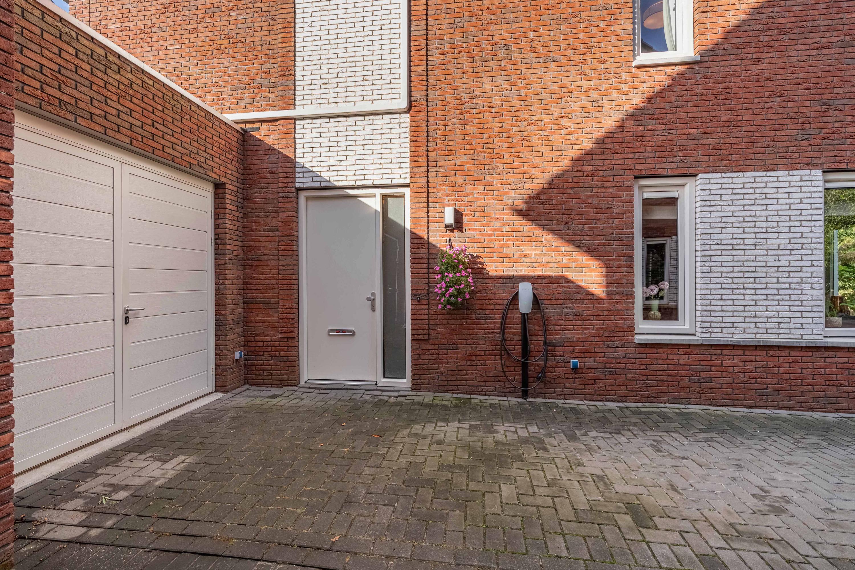 Tussenwoning te koop: Divisie 25, Steenwijk