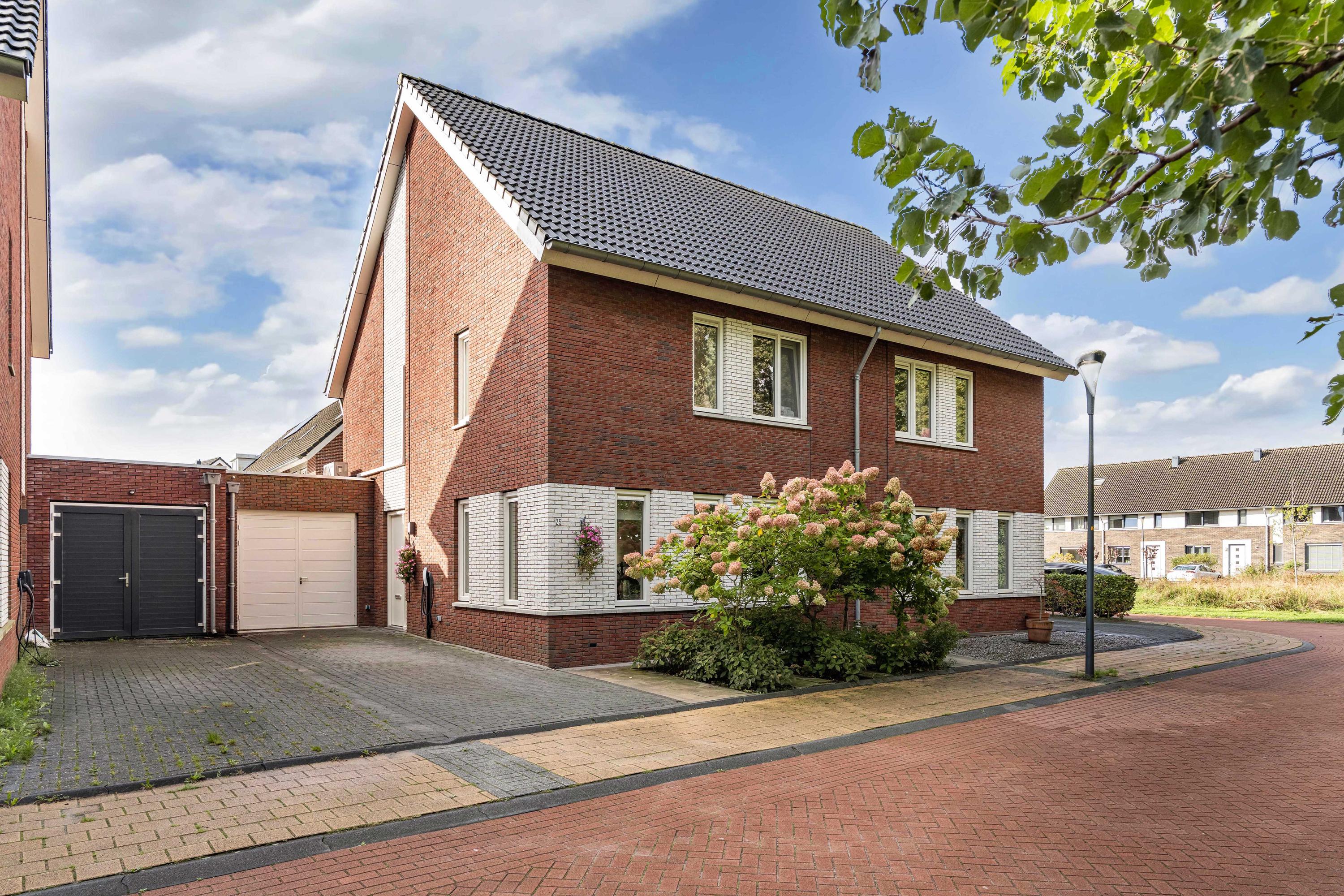 Huis Divisie 25 in Steenwijk