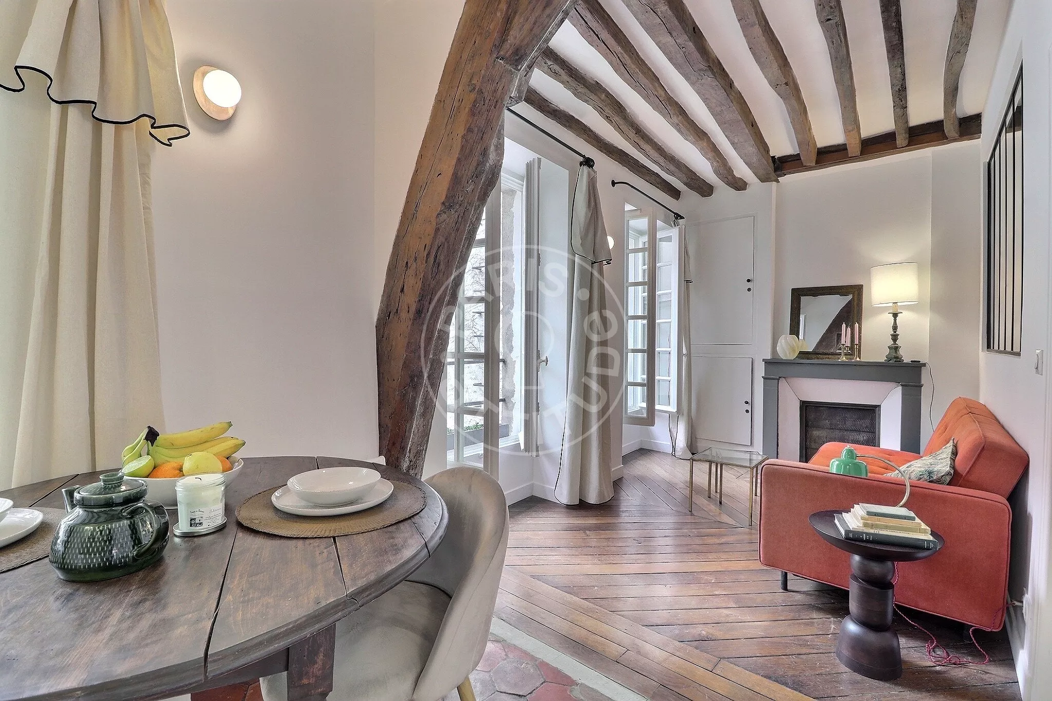 Appartement Rue des Francs Bourgeois à Paris