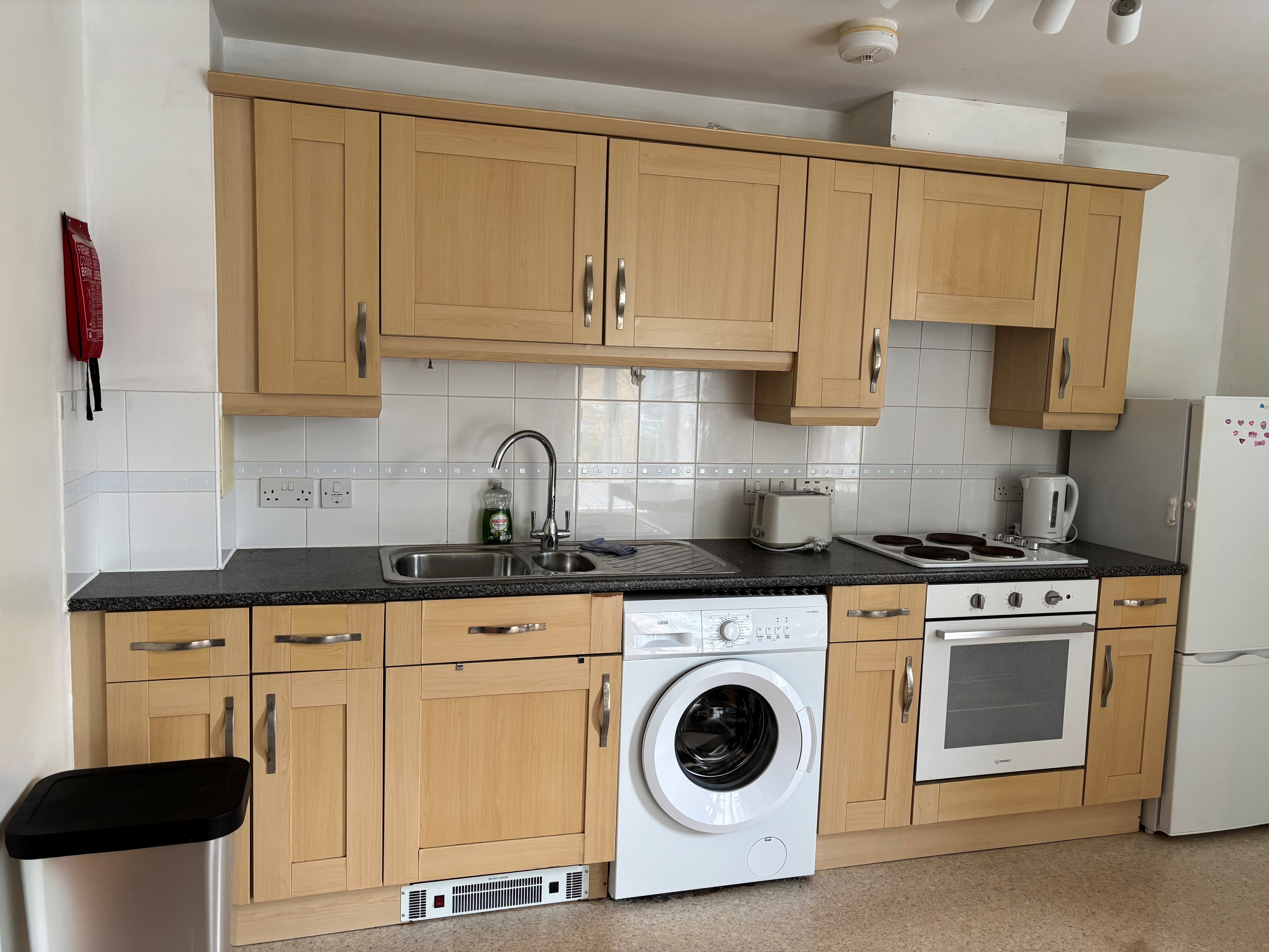Flat Bingley Court in Canterbury