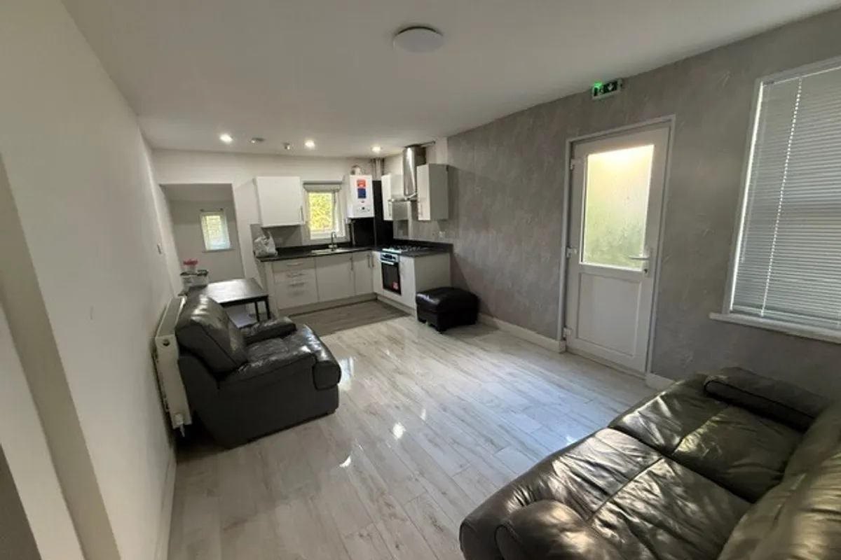 Flat Miskin Street in Cardiff