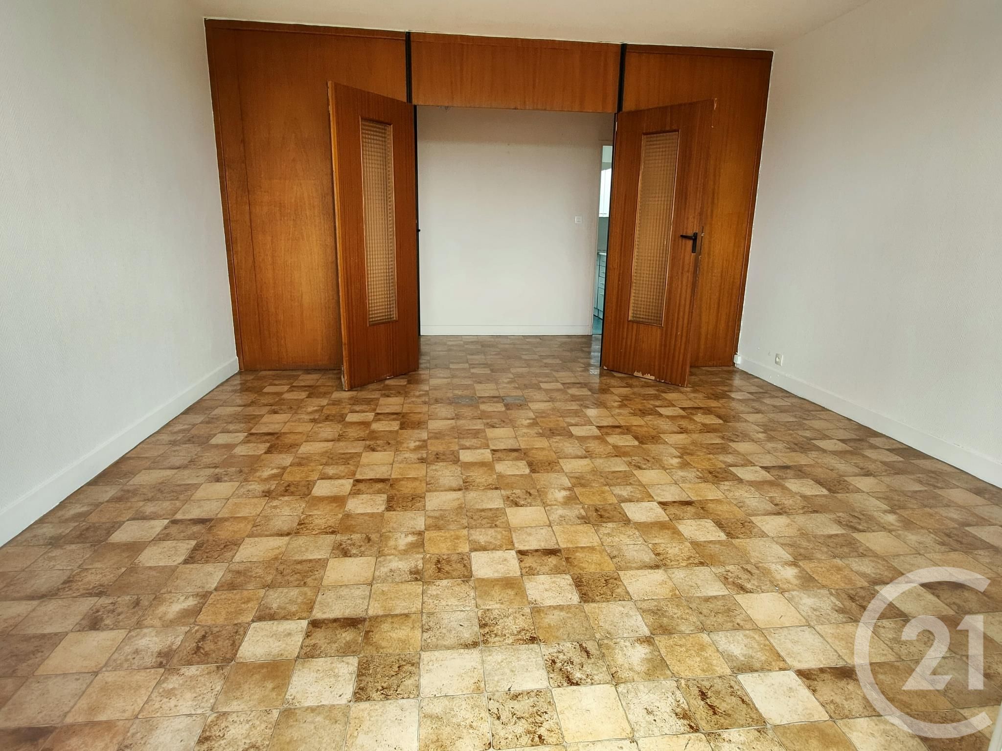 Appartement Route Nationale à Saint-Léger-des-Vignes