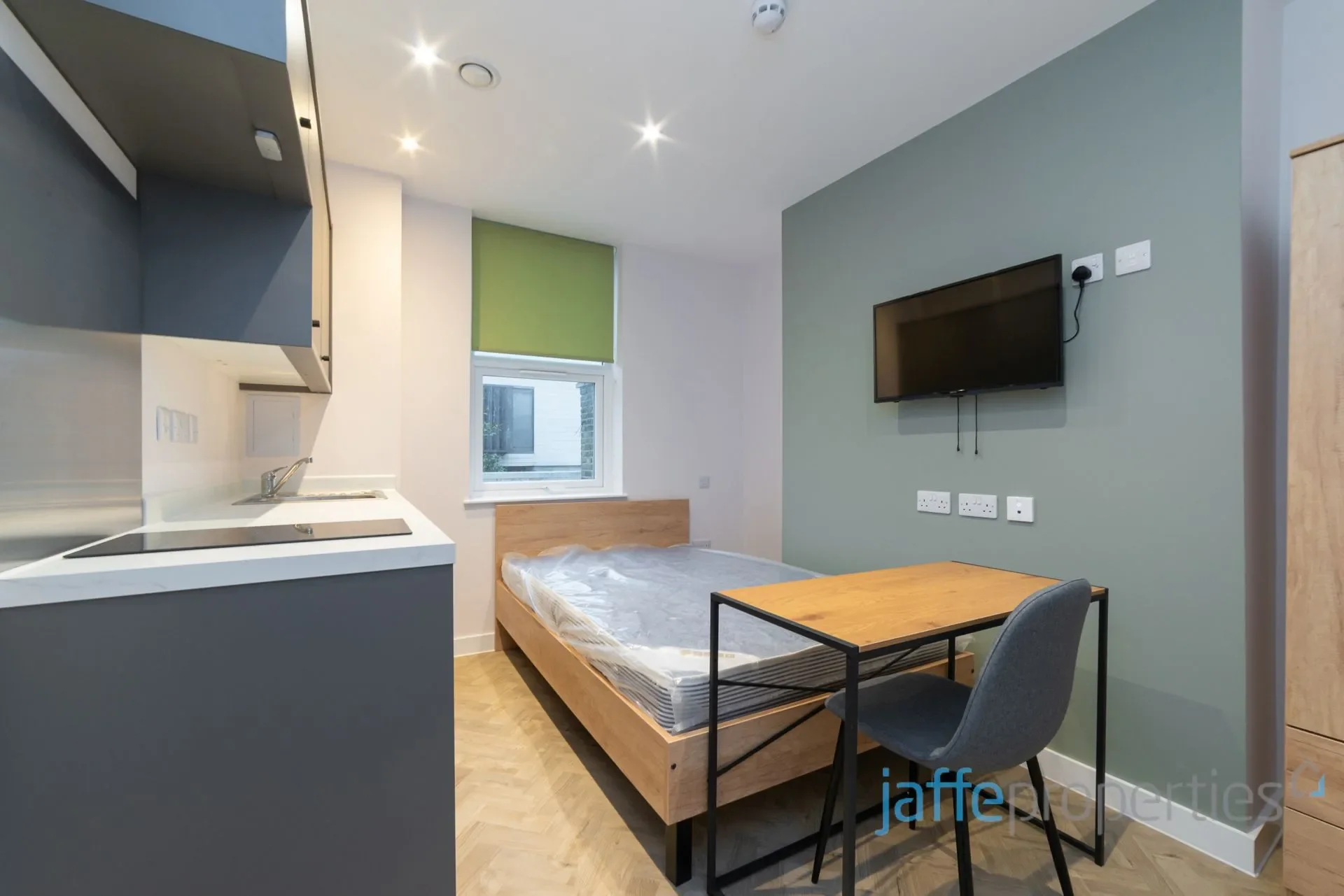 Room West End Lane in Greater London