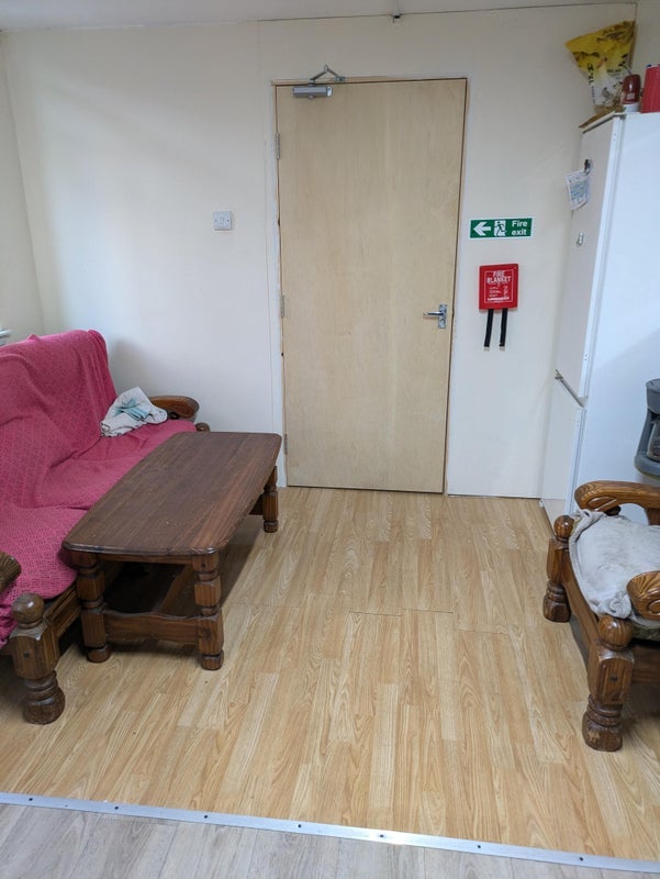 Room Moredun Park Road in City of Edinburgh