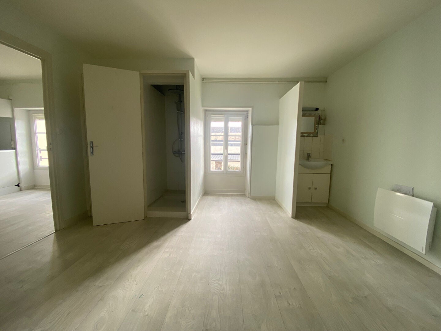 Flat Place de la Mairie in Sainte-Gemmes-sur-Loire