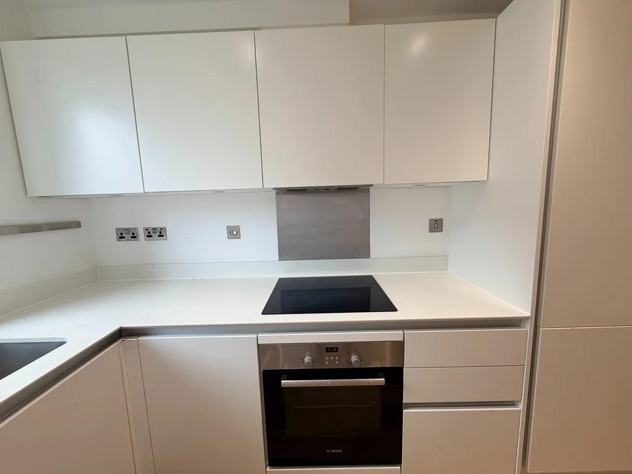 Flat Waleorde Road in Greater London