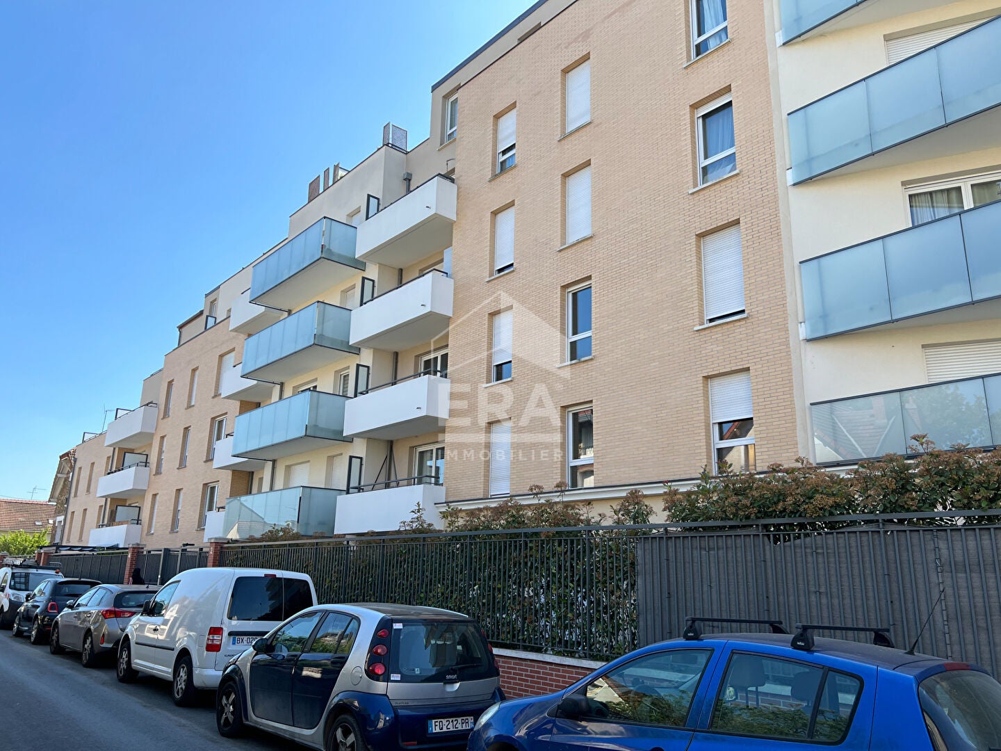 Flat Place de la Farandole in Neuilly-sur-Marne