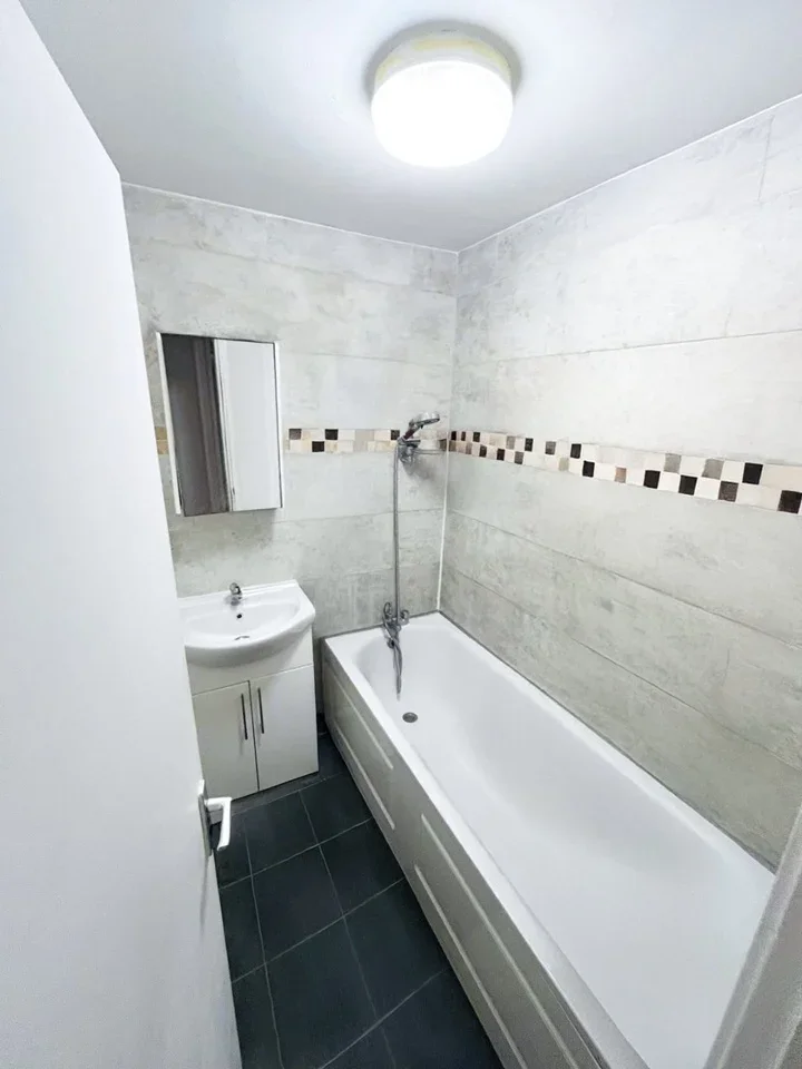Room Stewarts Road in Greater London