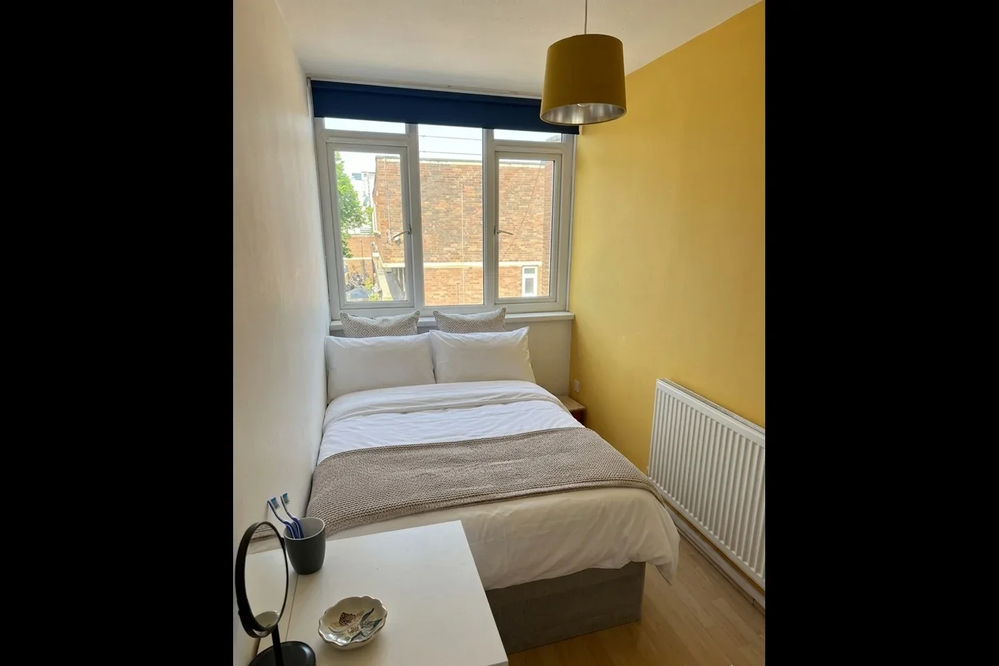 Room Stewarts Road in Greater London
