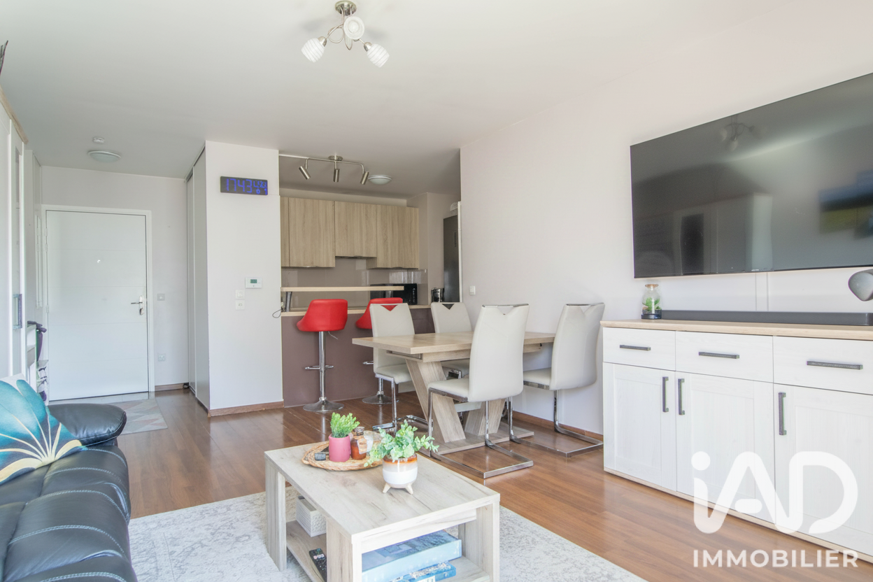 Appartement Rue de l'Écoute s'Il Pleut à Fleury-Mérogis