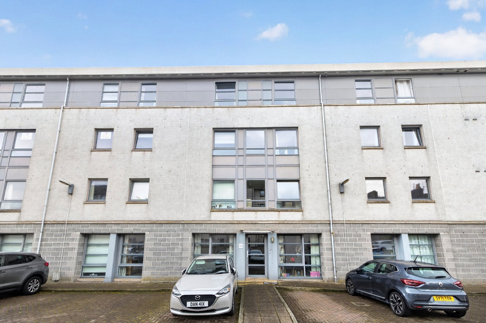 Flat Merkland Lane in Aberdeen City