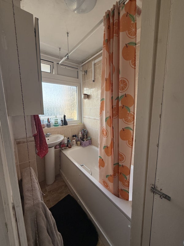Room D'Eynsford Road in Greater London