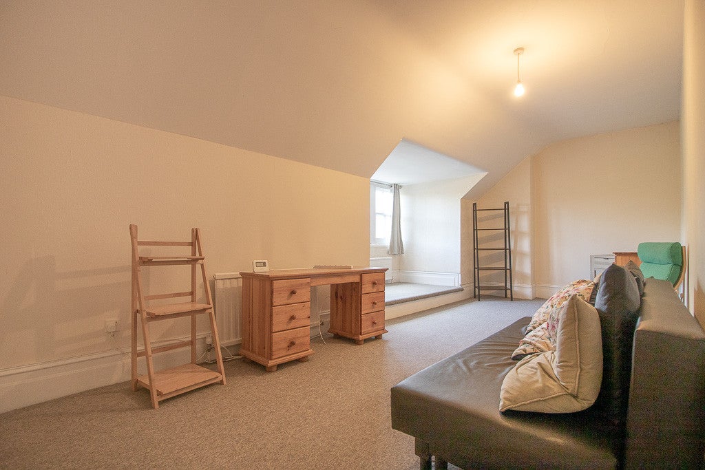 Flat The Broadway in Greater London