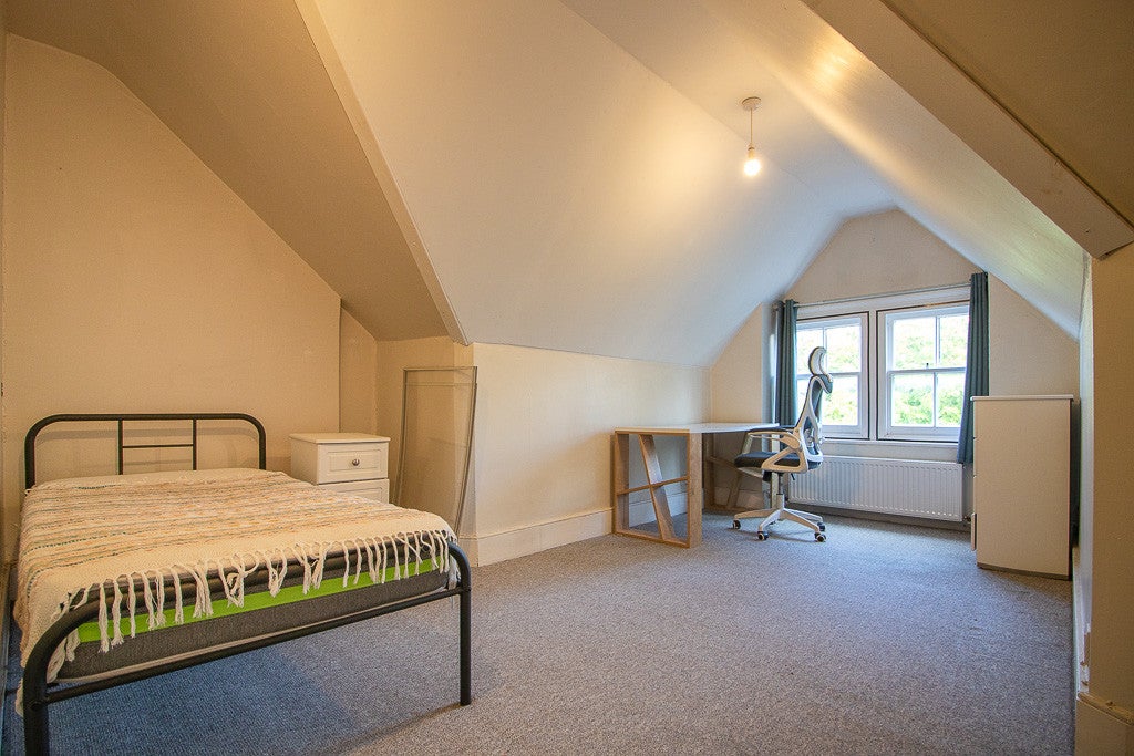Flat The Broadway in Greater London