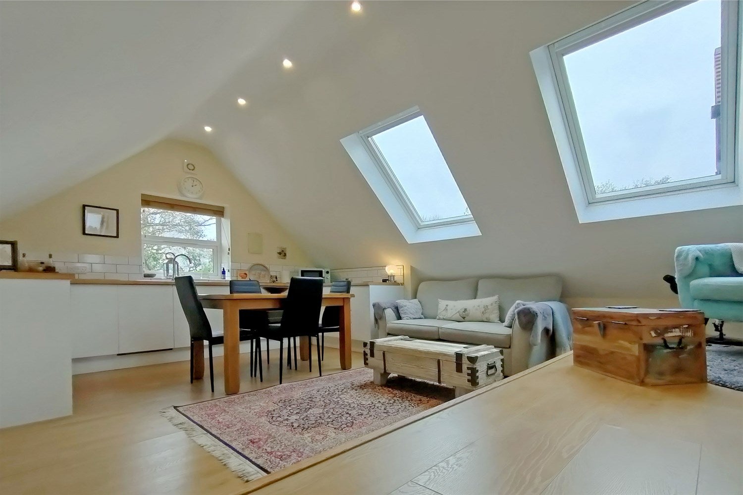 Flat Bepton Road in Chichester