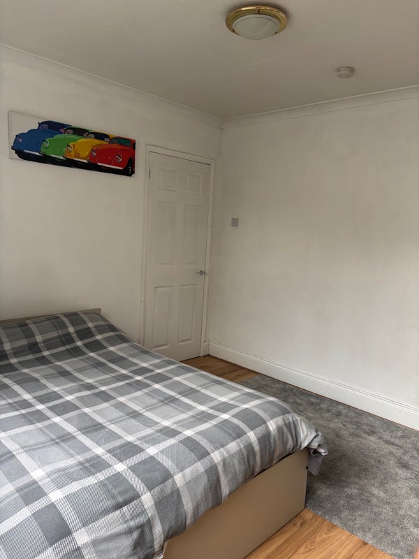 Room Dryleaze Road in Bristol