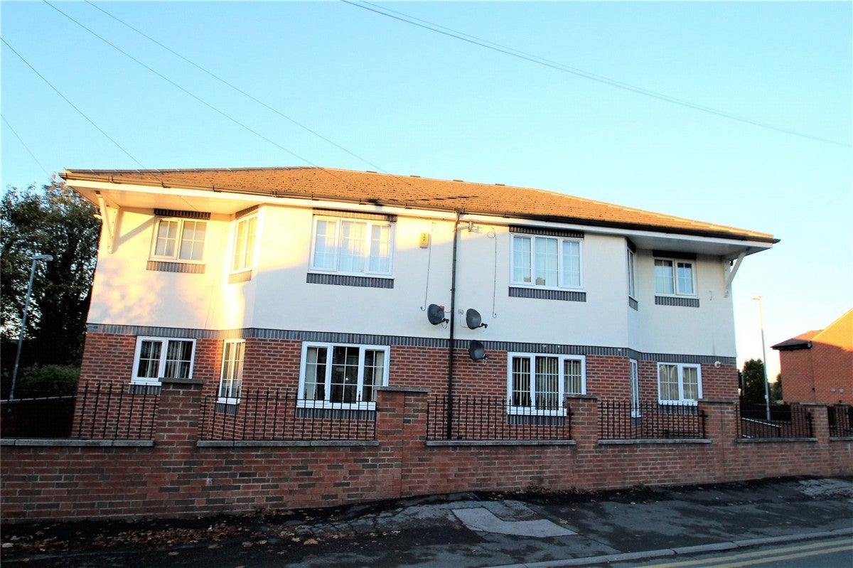 Flat Hill Close in Wakefield