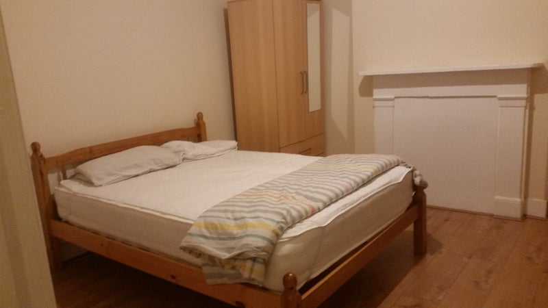 Flat Leyton Park Road in Greater London