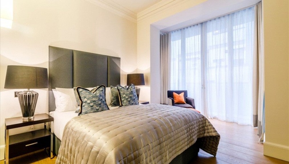 Flat Duke Street in City of Westminster