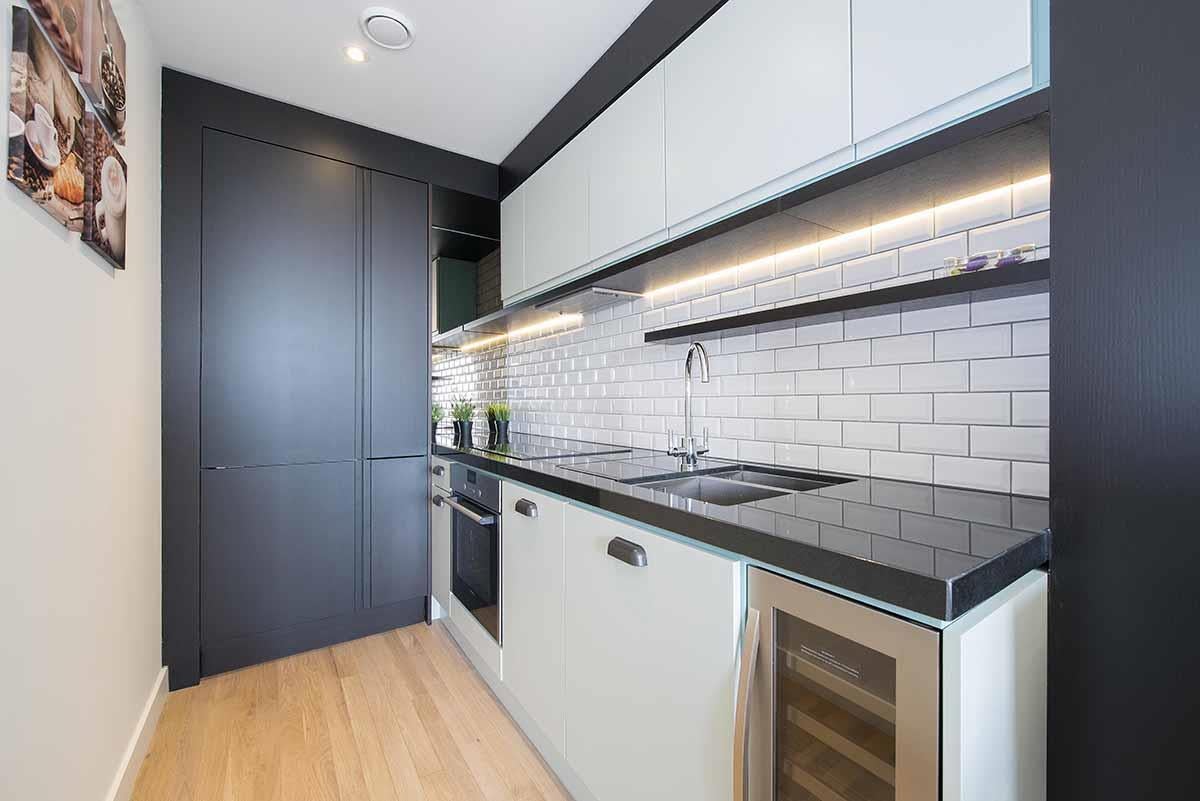 Flat Cobblestone Square in Greater London