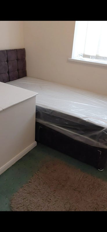 Room Tilstock Walk in Manchester