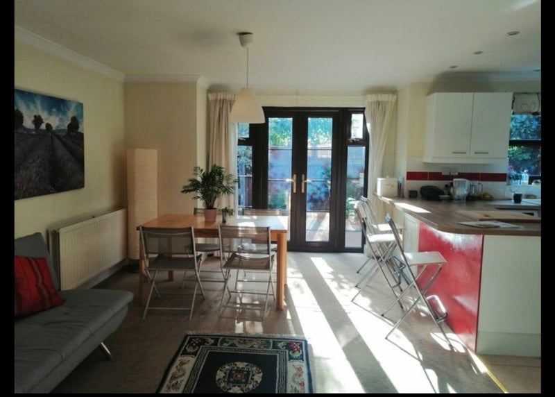 Room Bartlett Close in Greater London