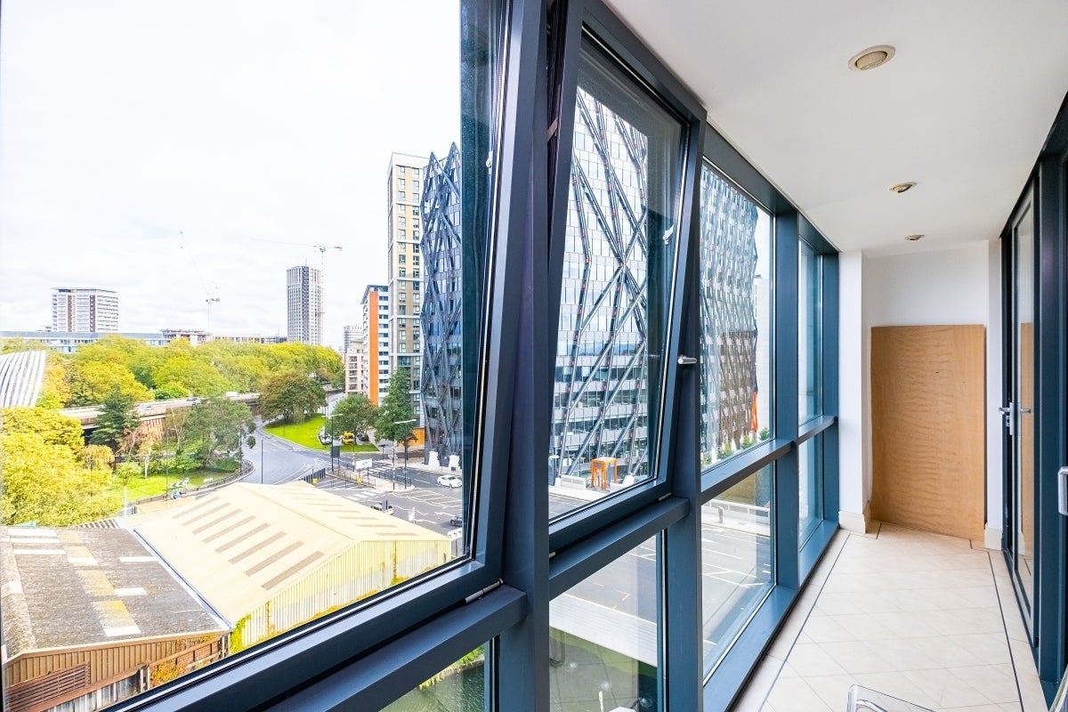 Flat Sheldon Square in City of Westminster