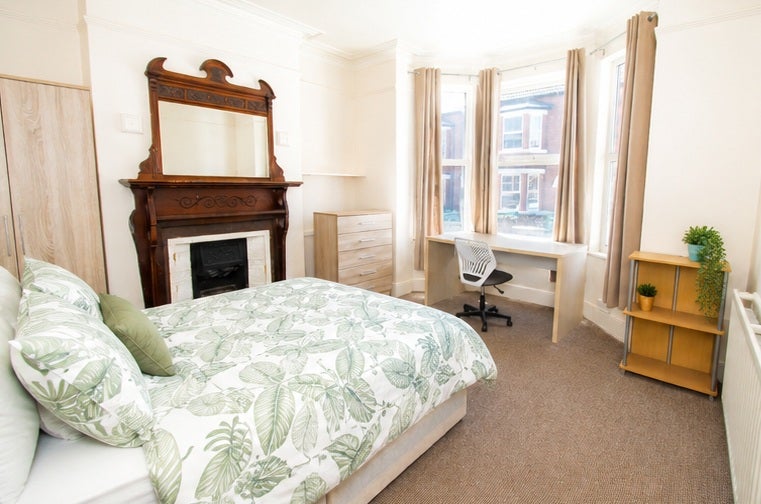 Room Kimbolton Avenue in Nottingham