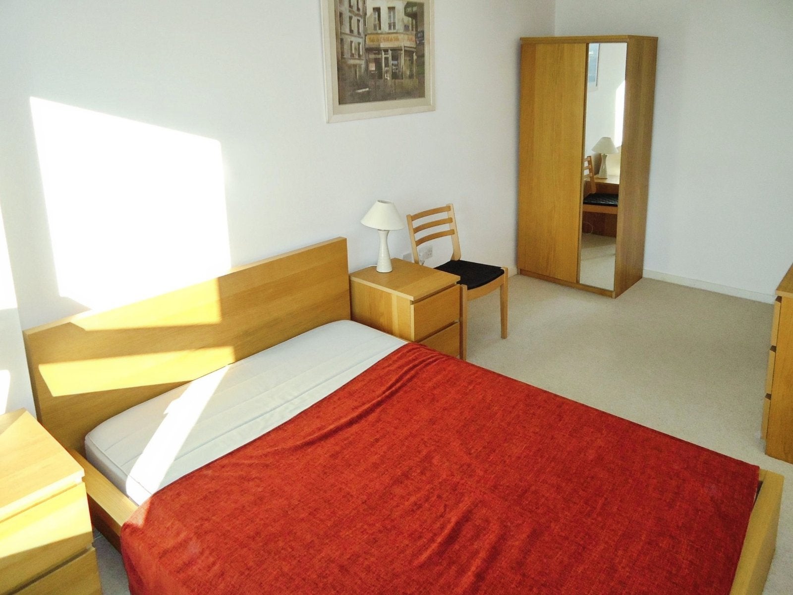 Room Gotts Road in Leeds