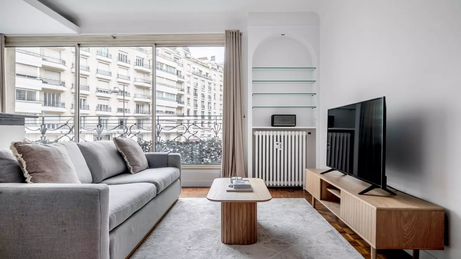 Flat Rue Eugène Manuel in Paris