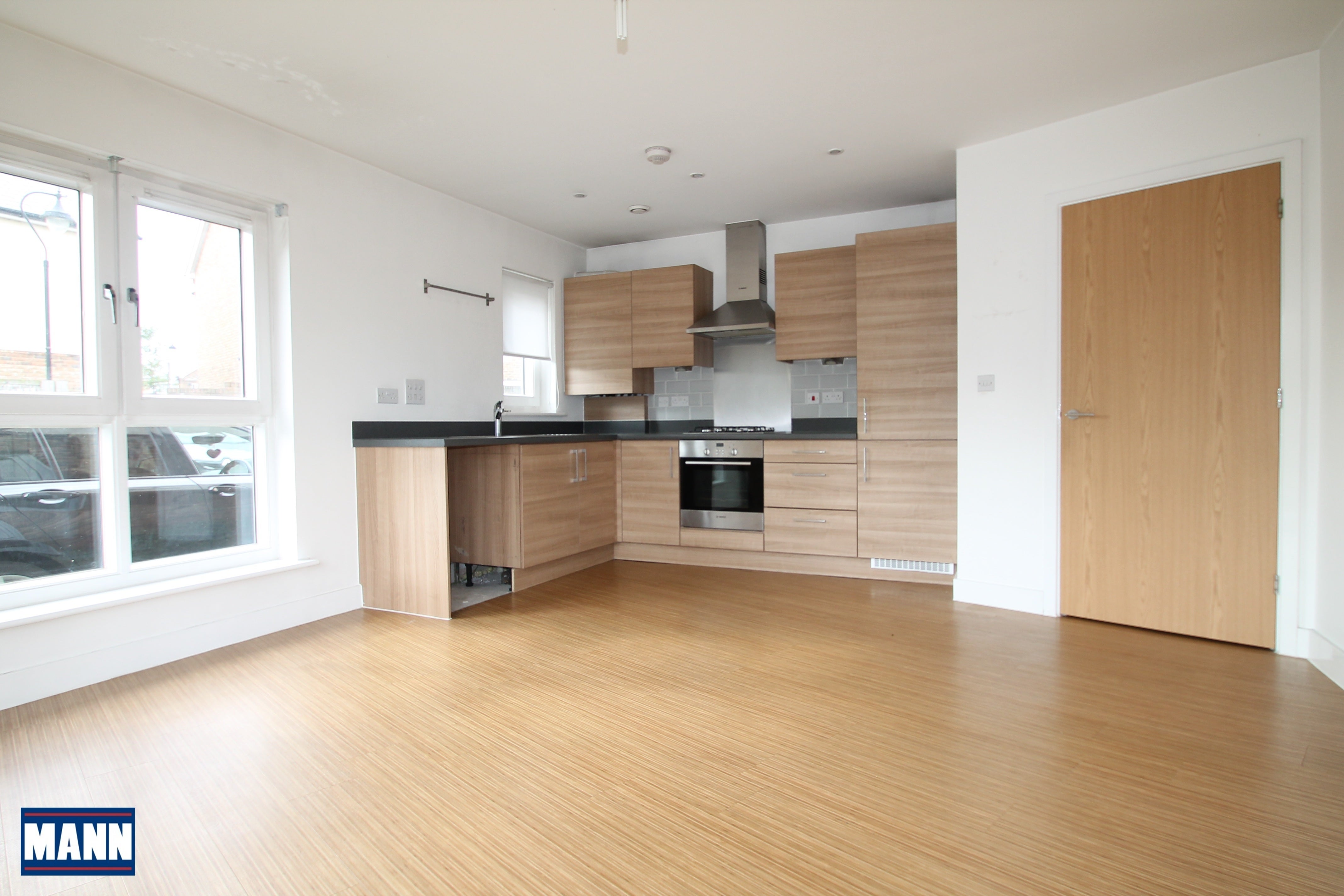 Flat Ingress Park Avenue in Dartford