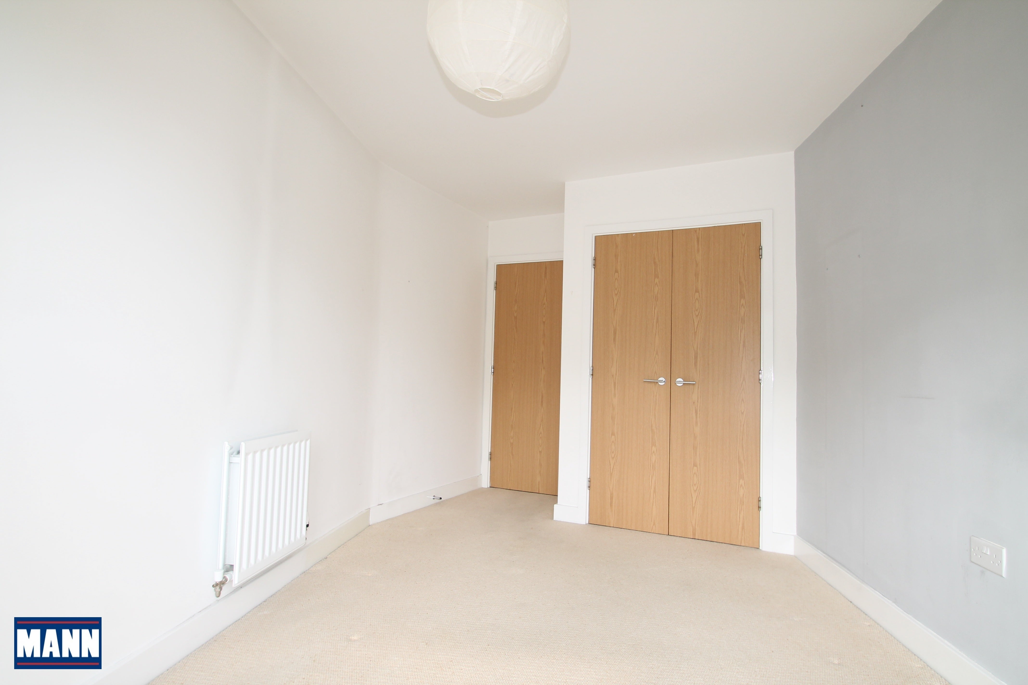 Flat Ingress Park Avenue in Dartford