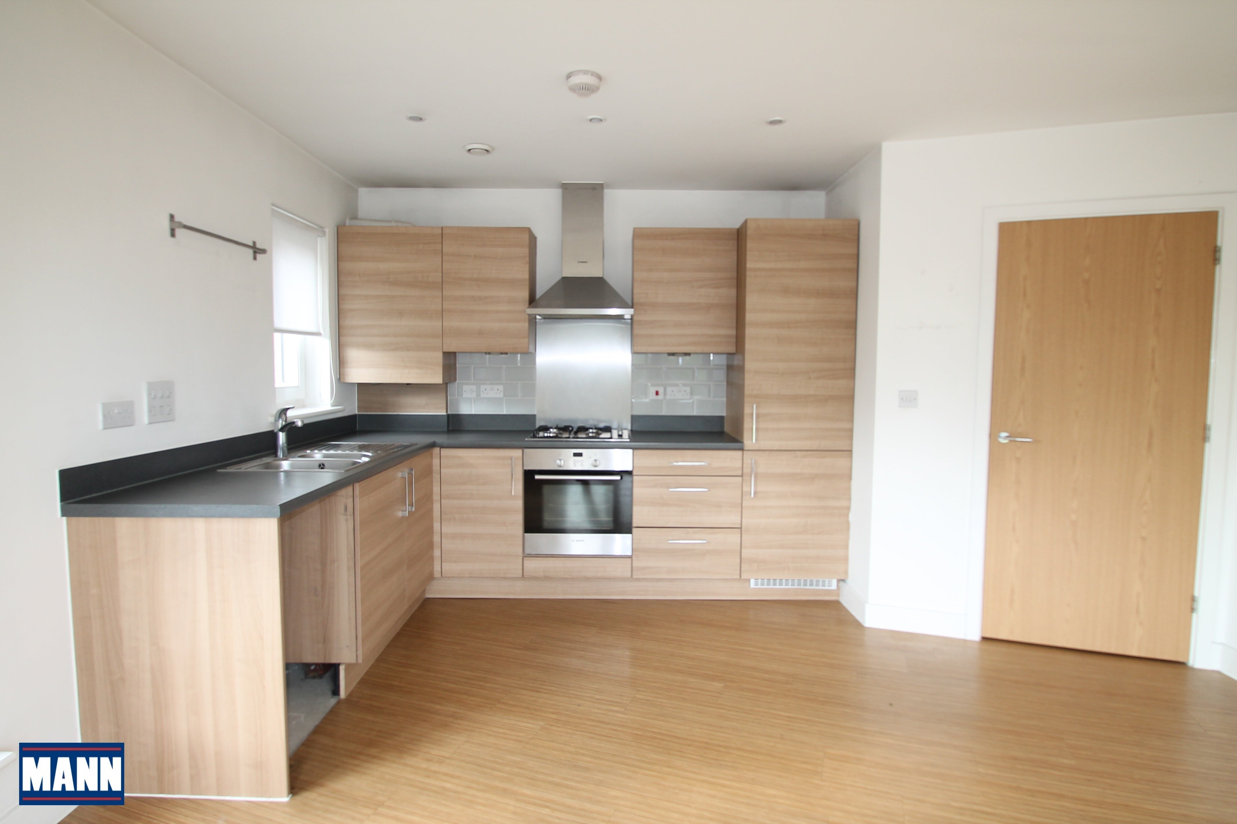Flat Ingress Park Avenue in Dartford