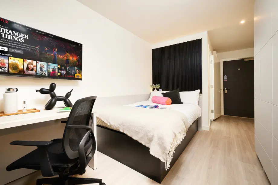 Flat Iona Street in City of Edinburgh