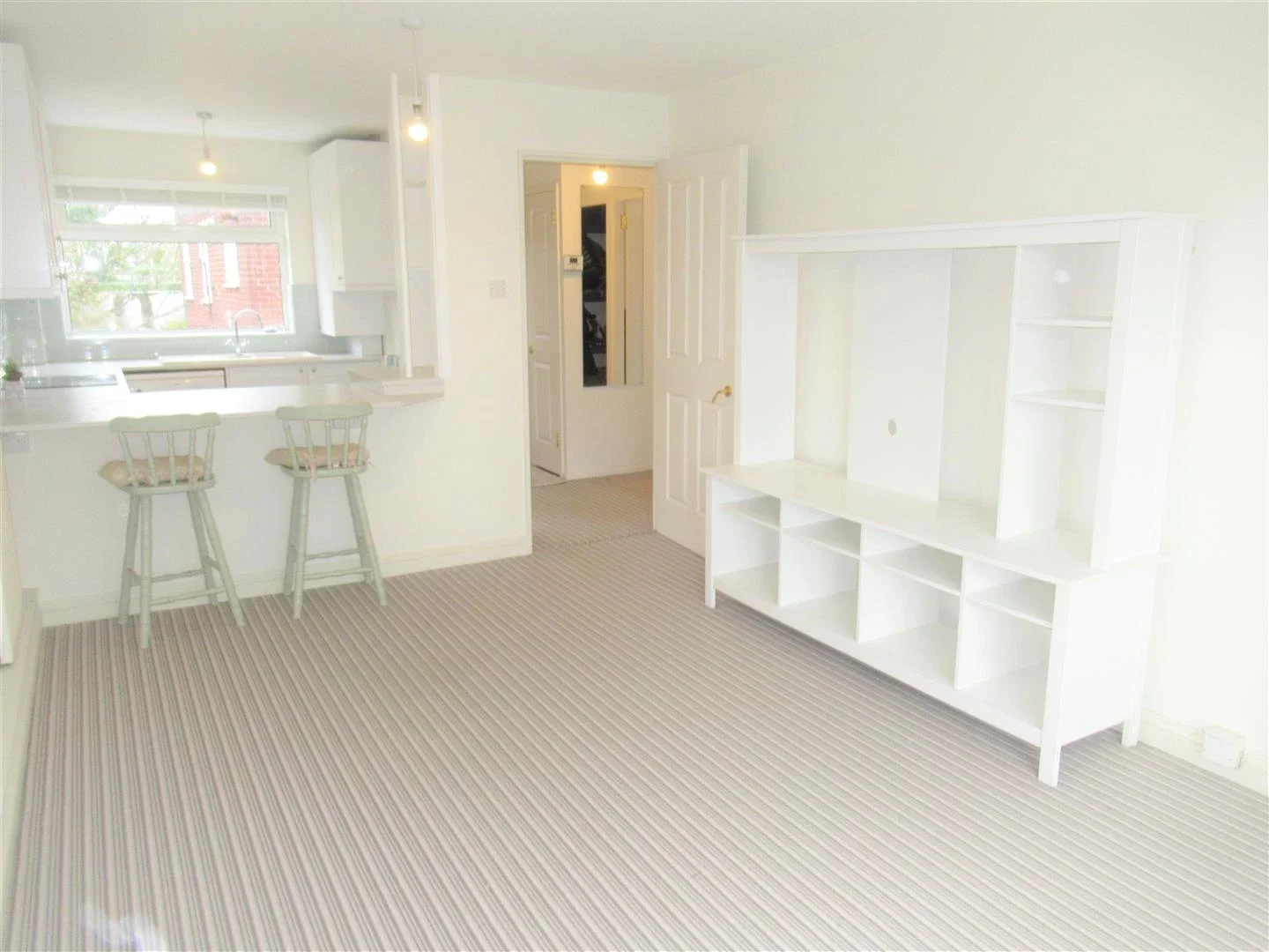 Flat Beresford Road in Greater London