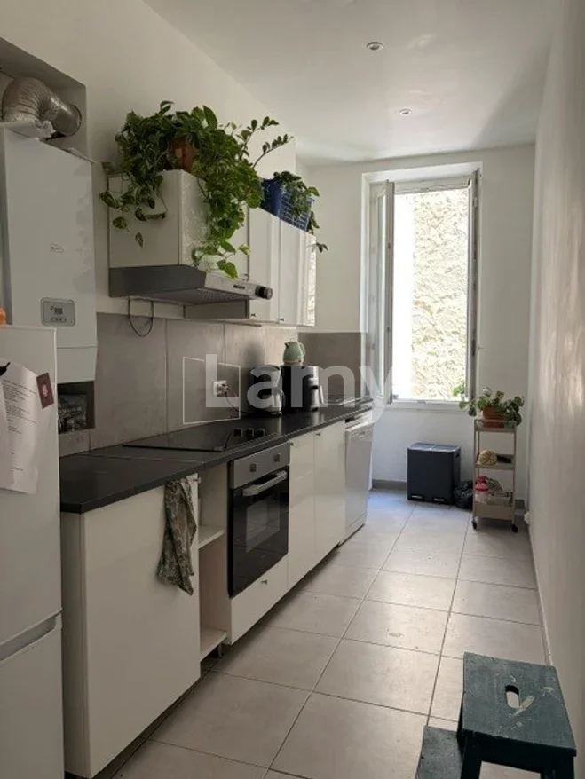 Flat Rue Berlioz in Marseille