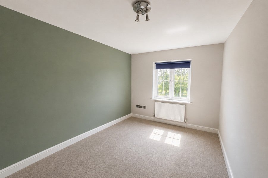 Flat Woodbridge Road in Guildford
