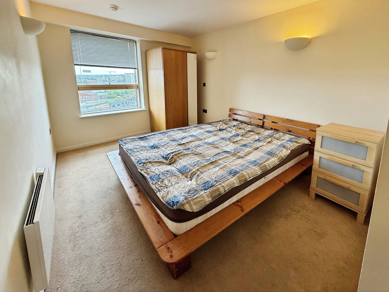 Flat Whitehall Riverside in Leeds
