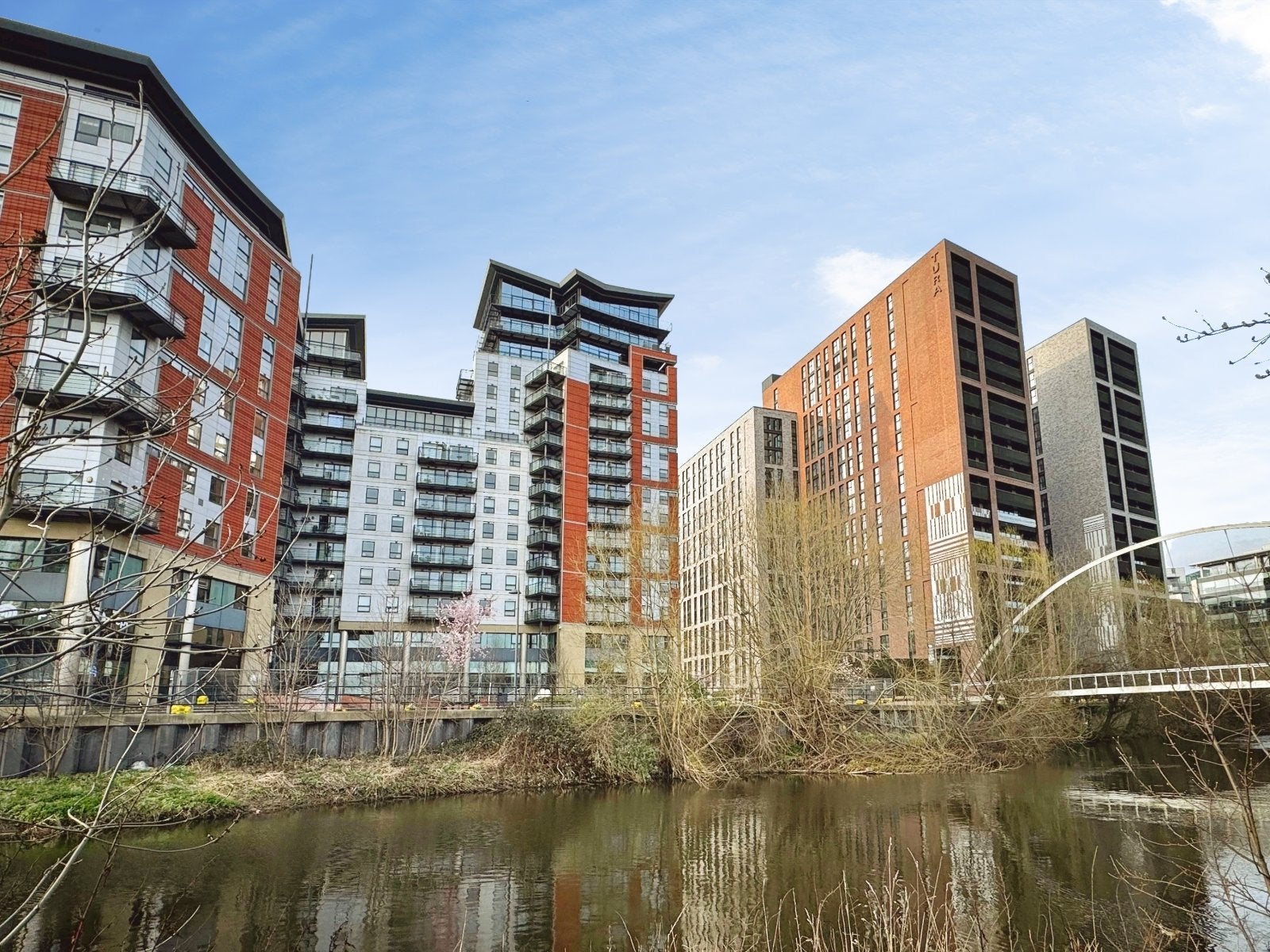 Flat Whitehall Riverside in Leeds