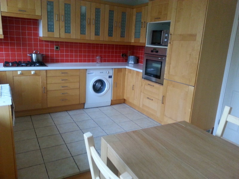 Room Aldsworth Close in City of Westminster