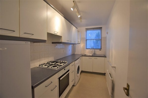 Flat Langley Road in Greater London