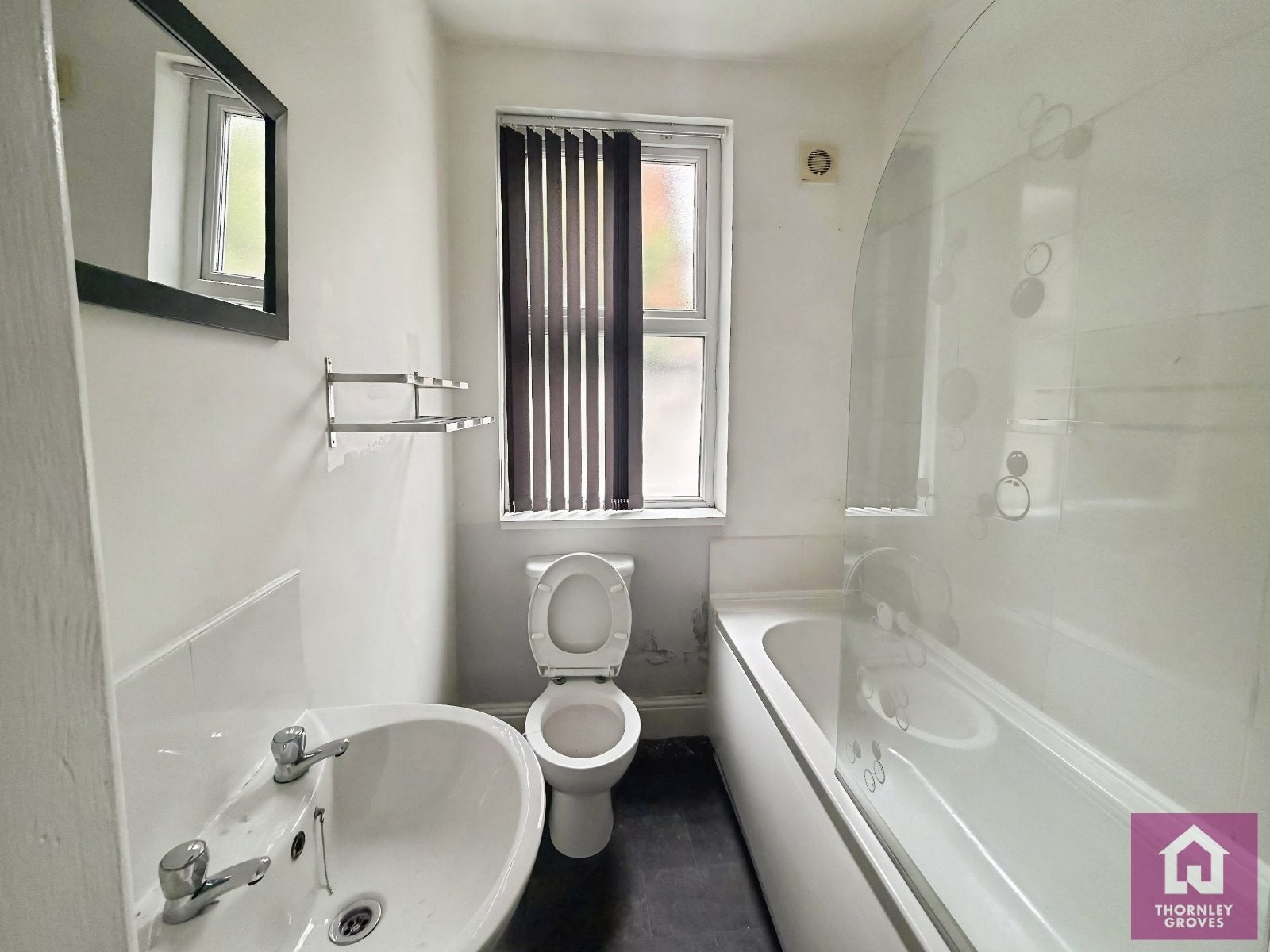 Flat Levenshulme Road in Manchester