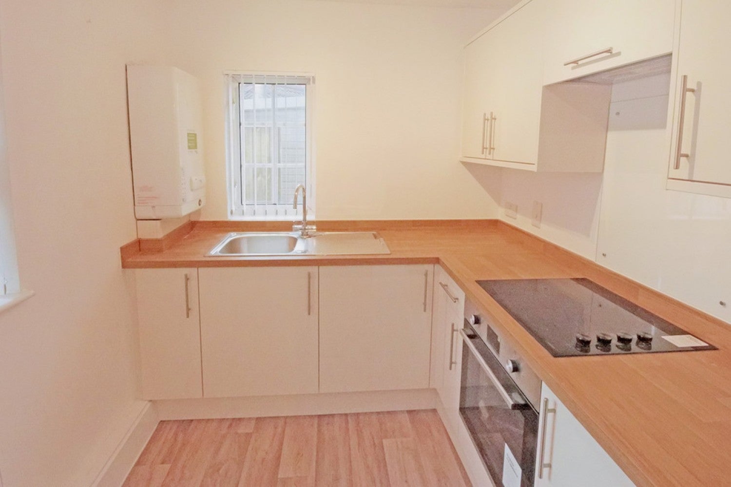 Flat The Crescent in Westbury