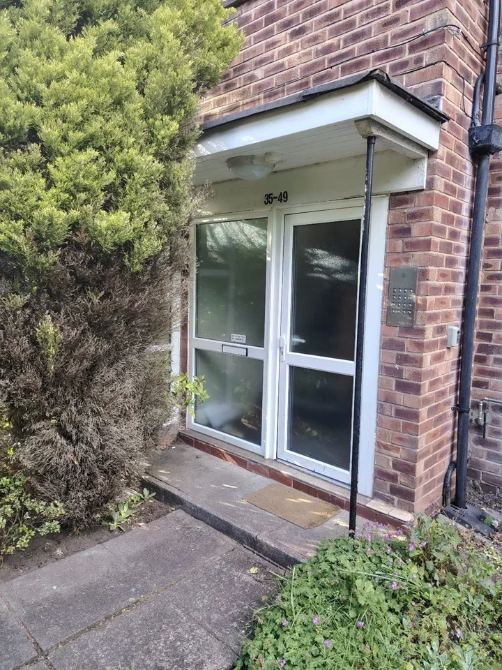Flat Marlborough Road in Trafford