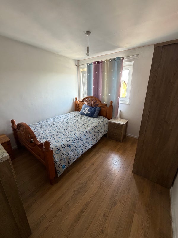 Room Adamson Road in Greater London