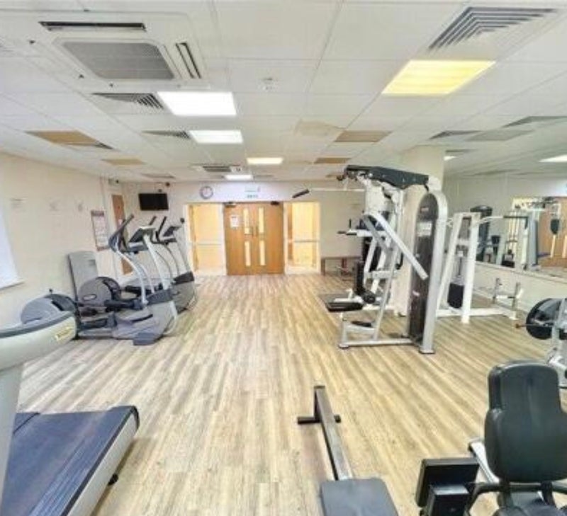 Room High Street in Greater London