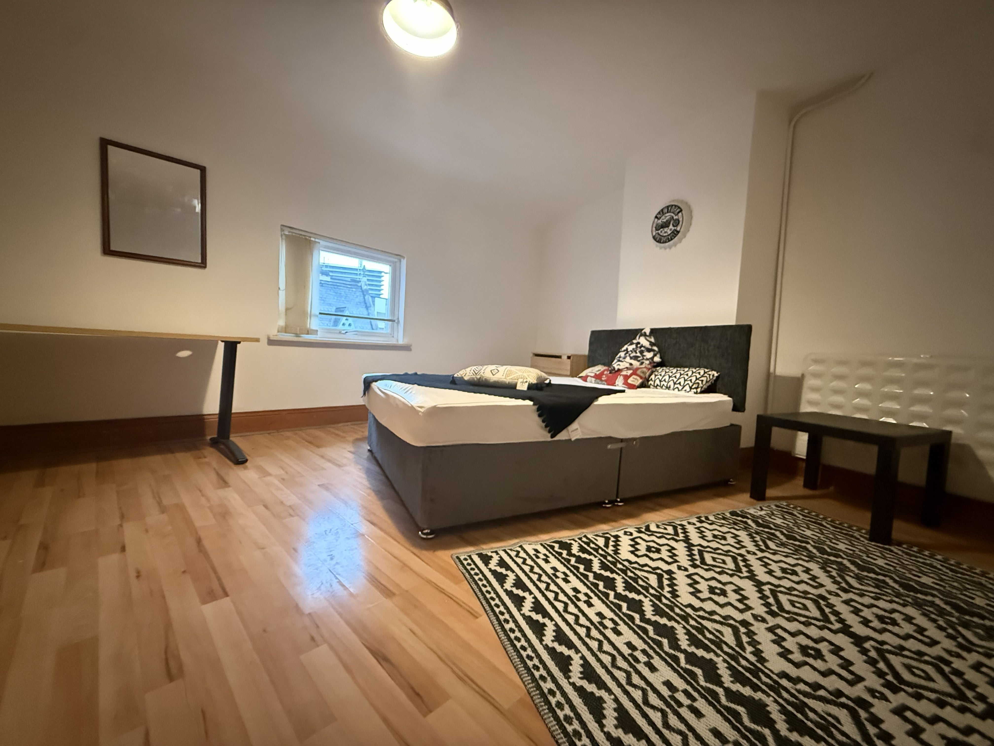 Flat Humberstone Gate in Leicester