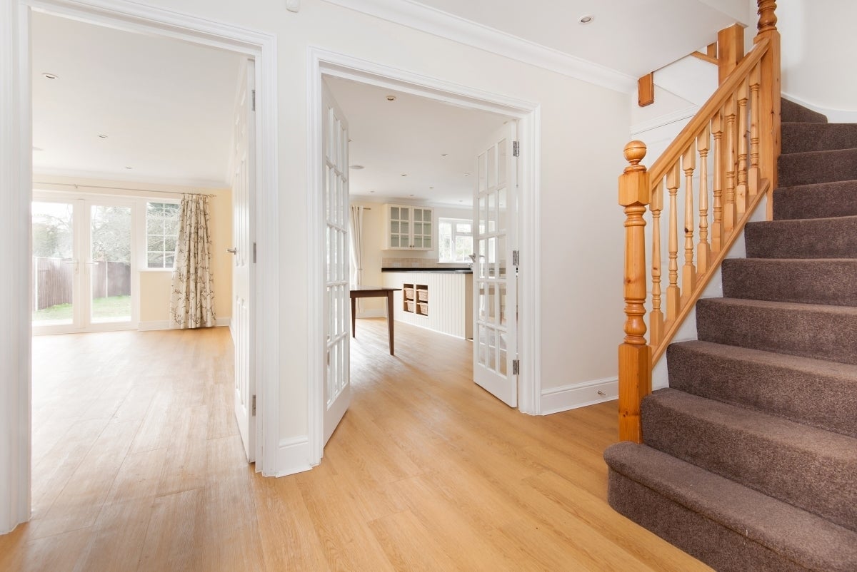 House Midway in Elmbridge
